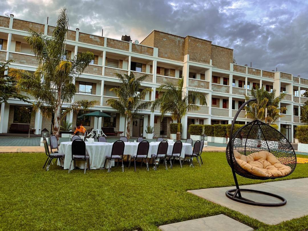 Njiro Legacy Hotel Аруша Екстериор снимка